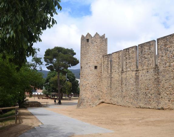 El Castillo de Calonge: Un tesoro medieval